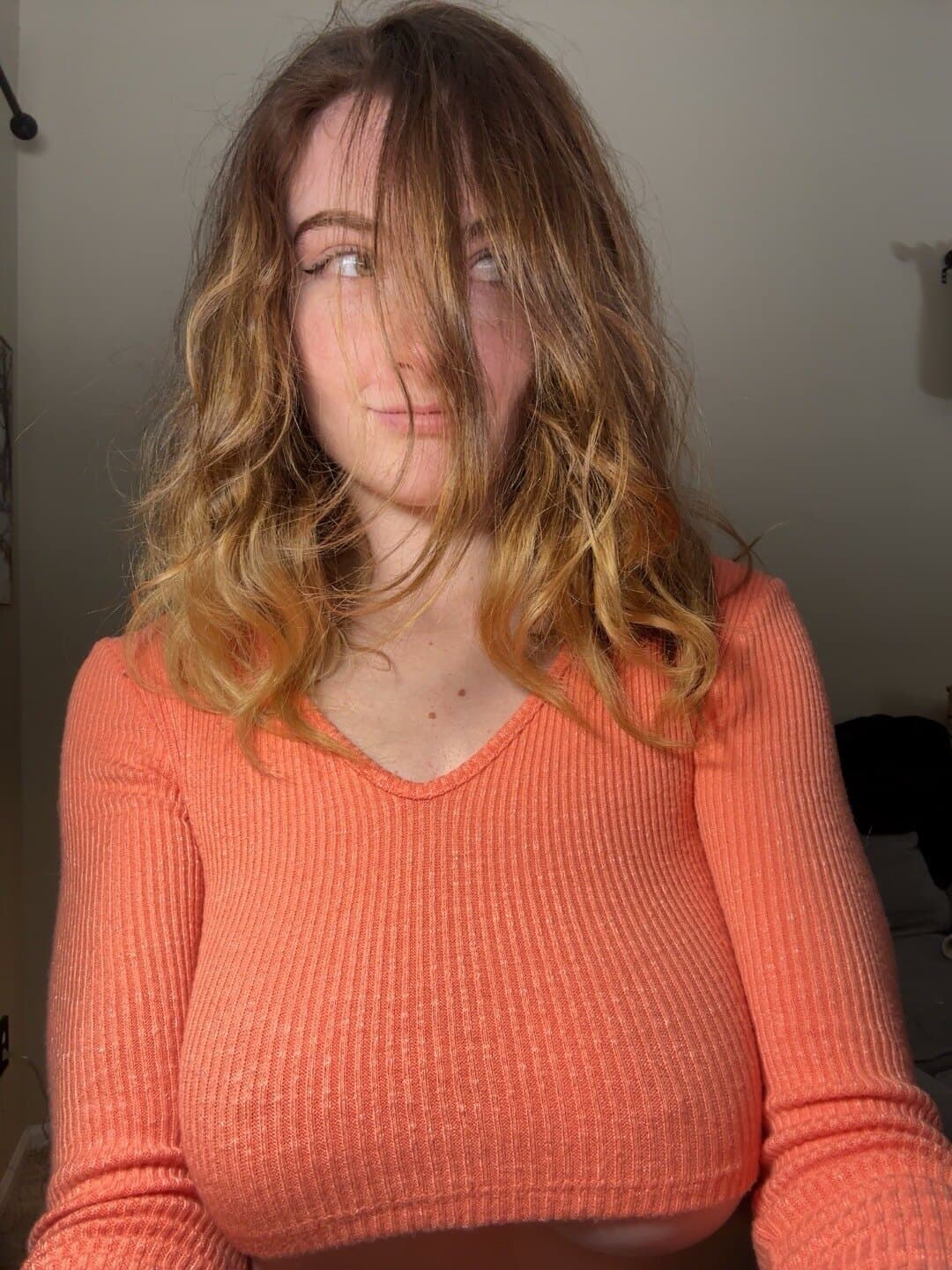 949163270