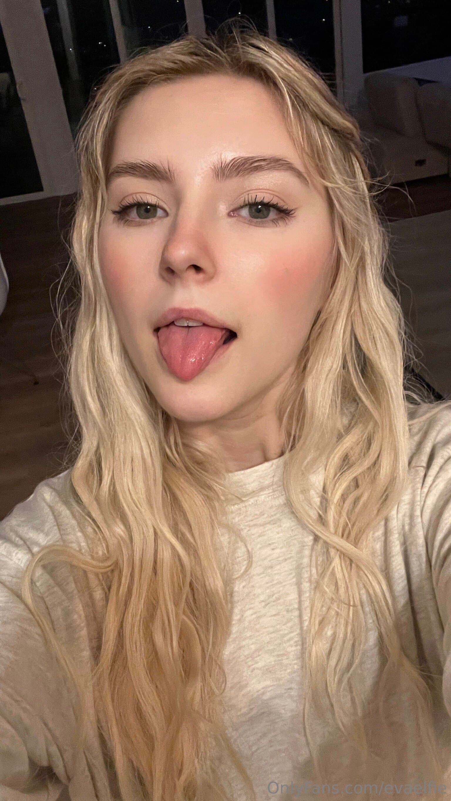1642775878