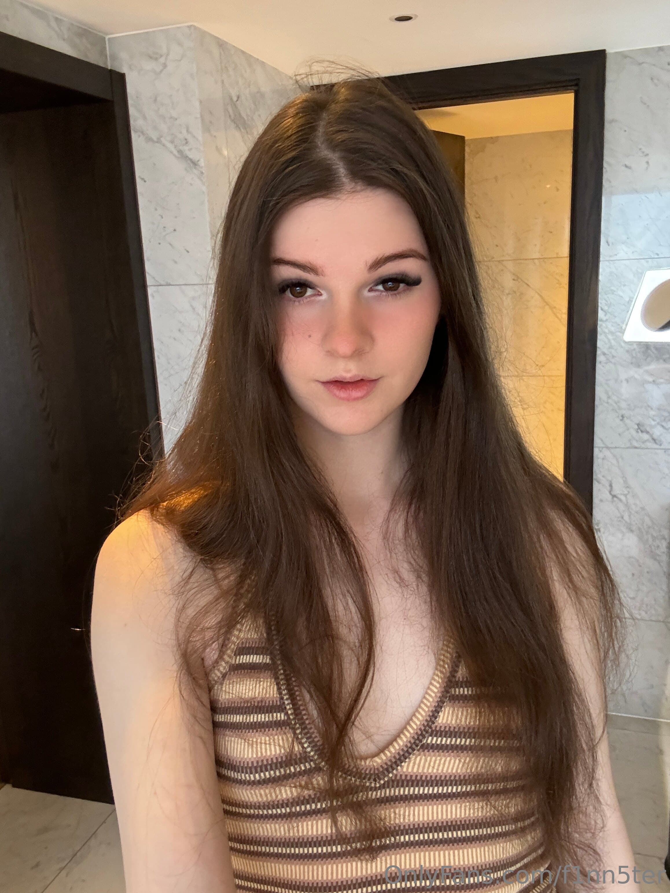 1054274626