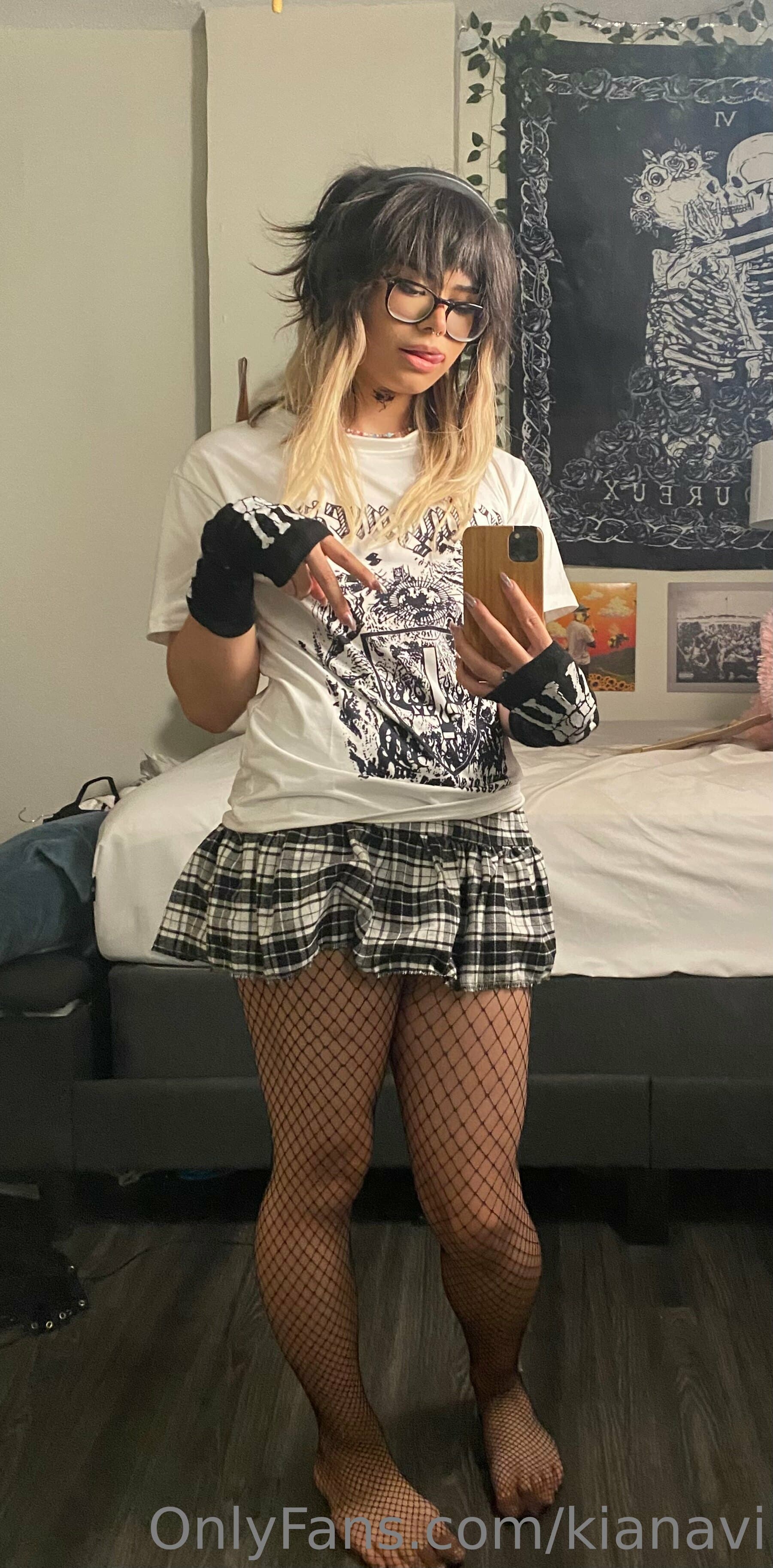 655841499