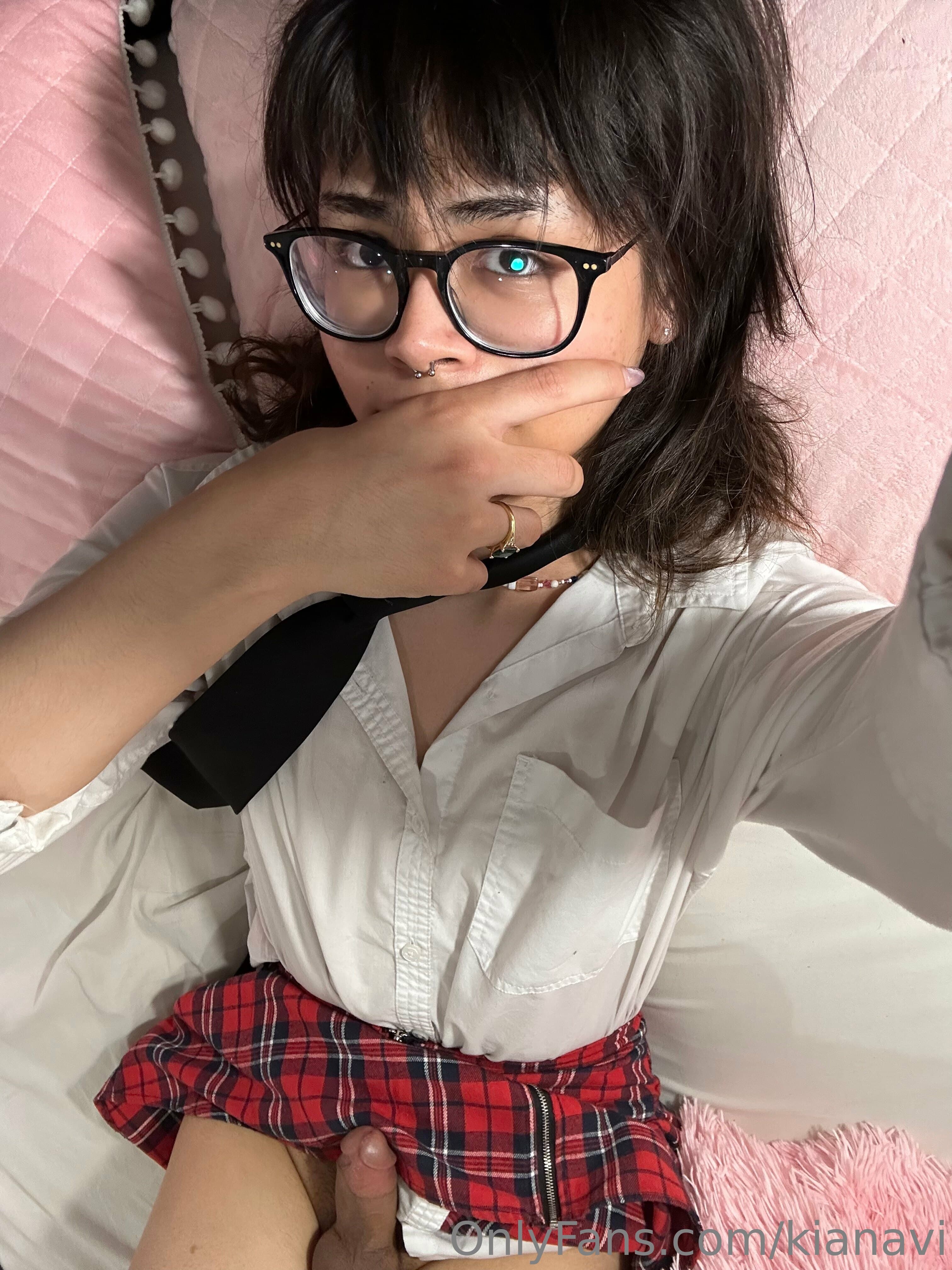 657896252