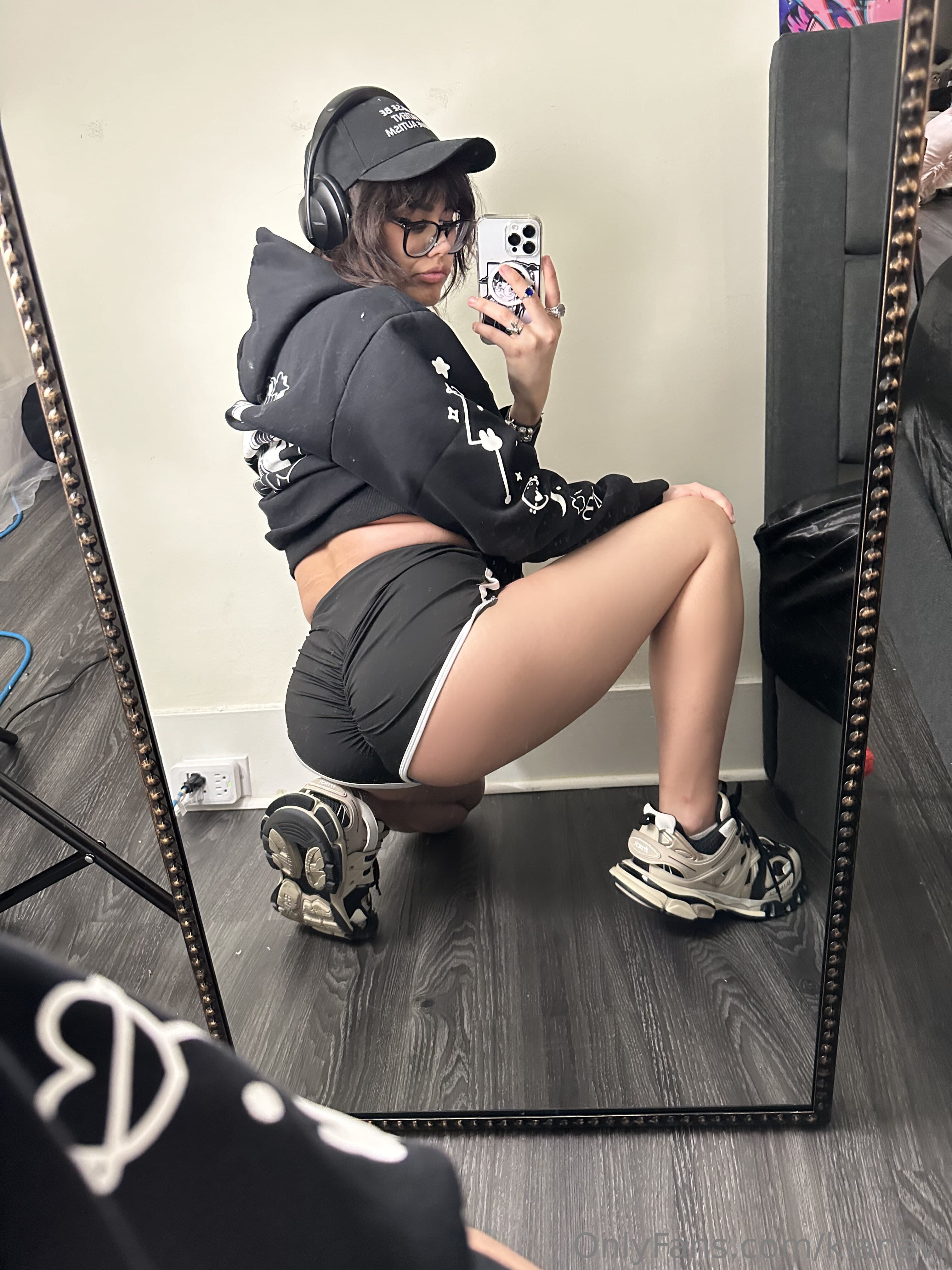 949018466