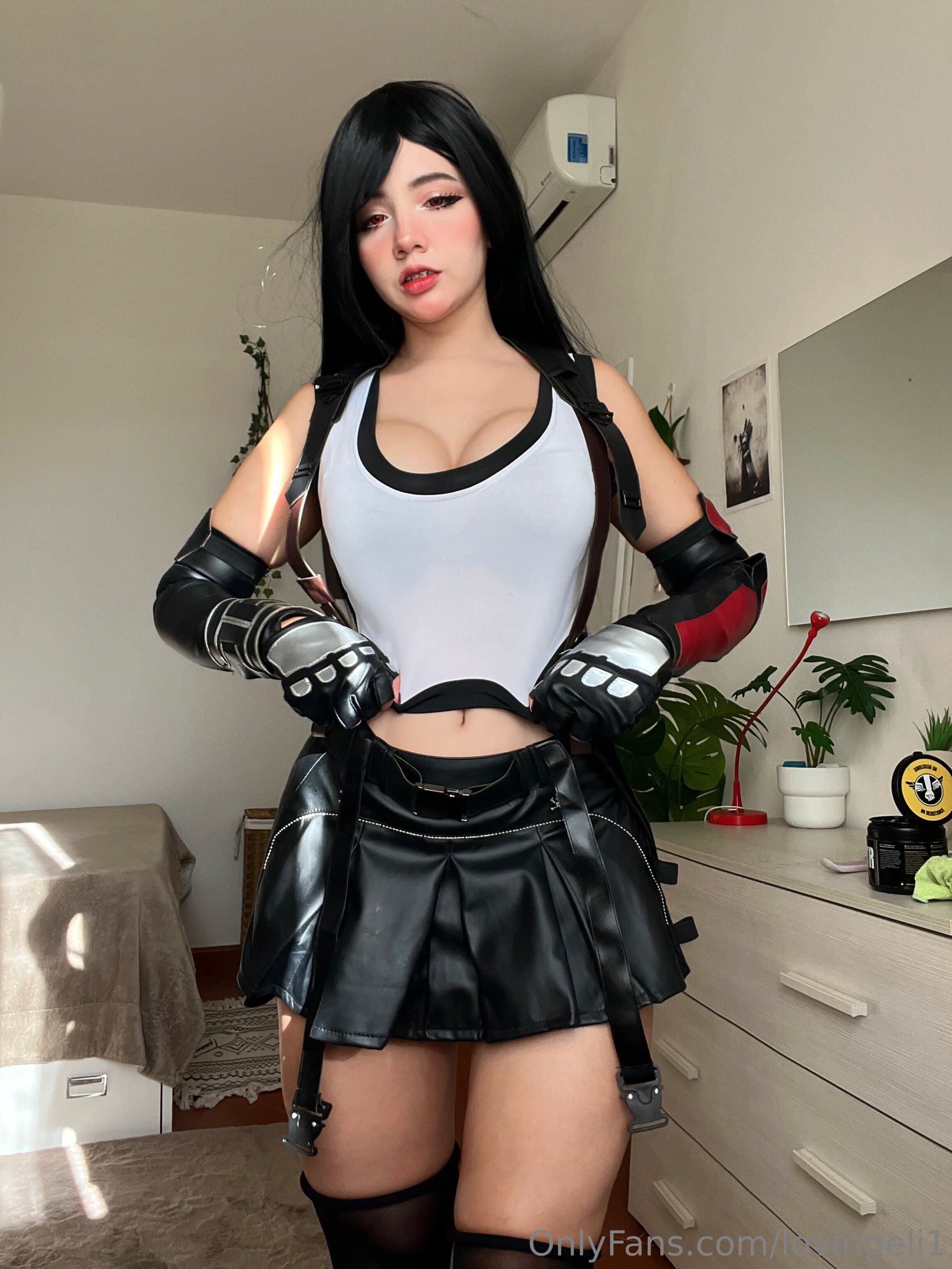 910793912
