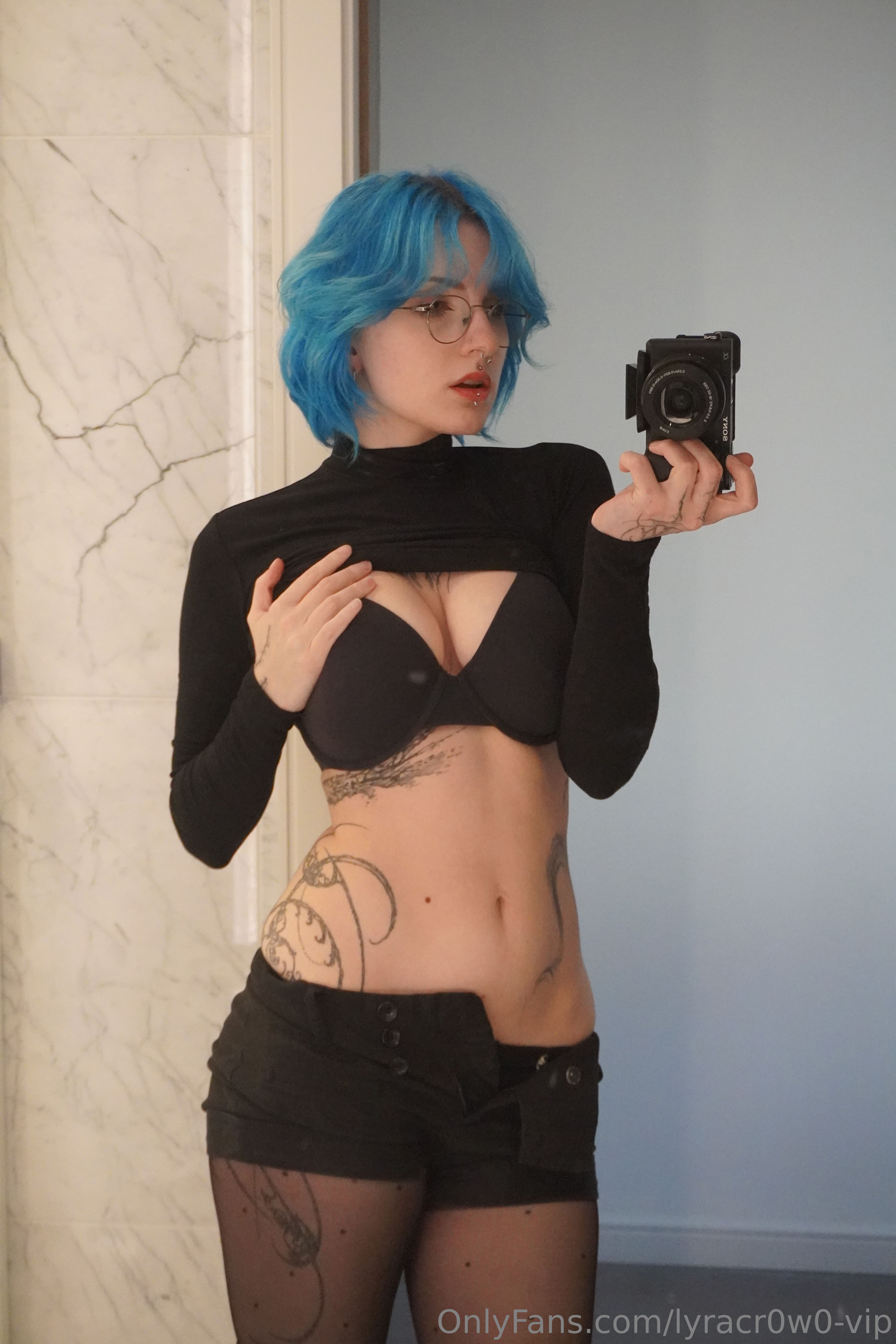 1480471561