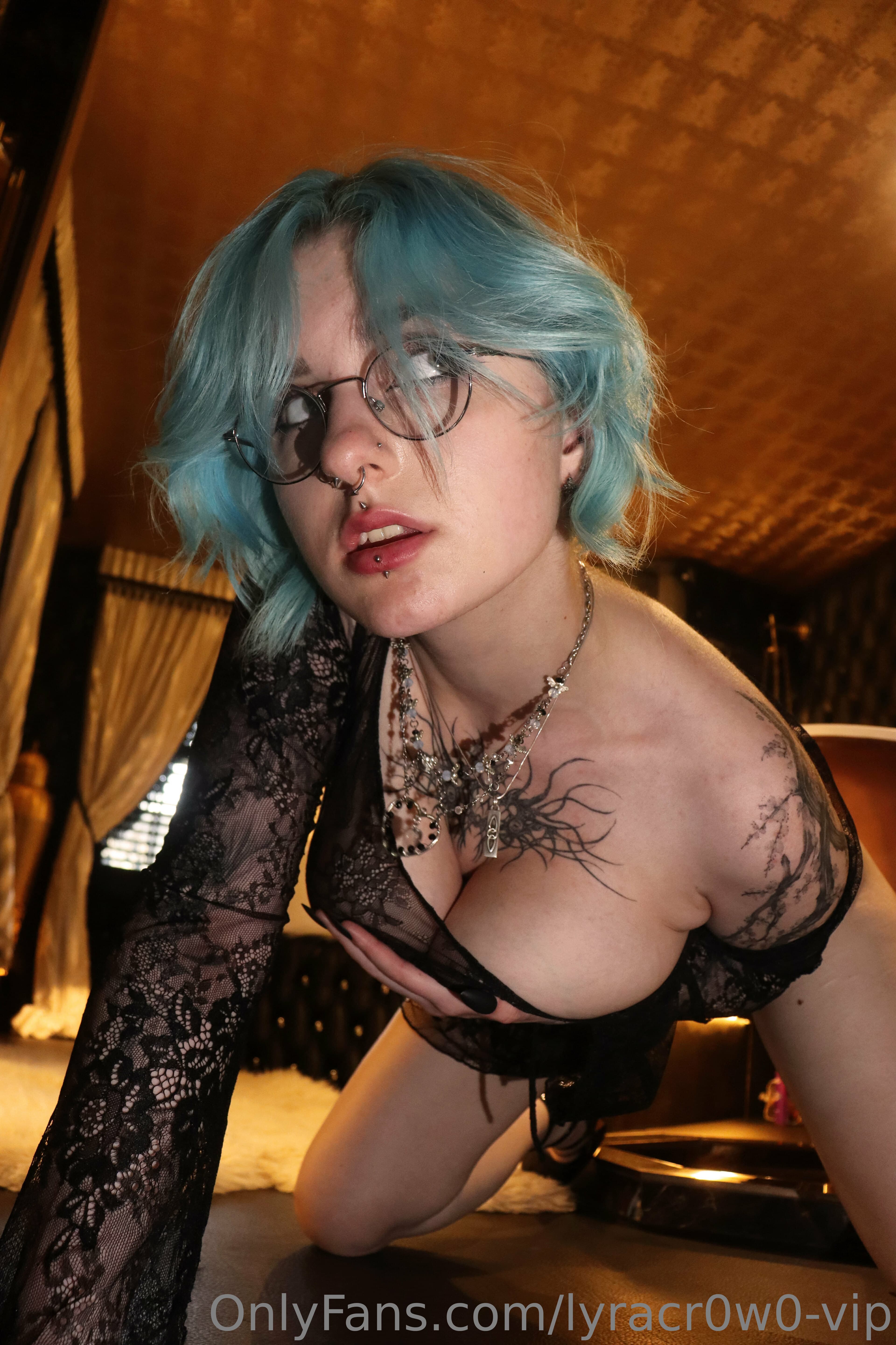 632166817