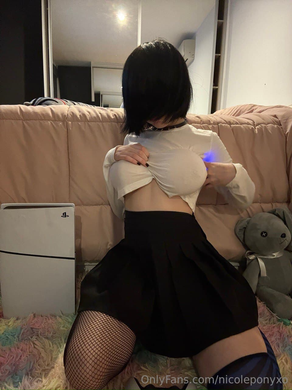 1102615216
