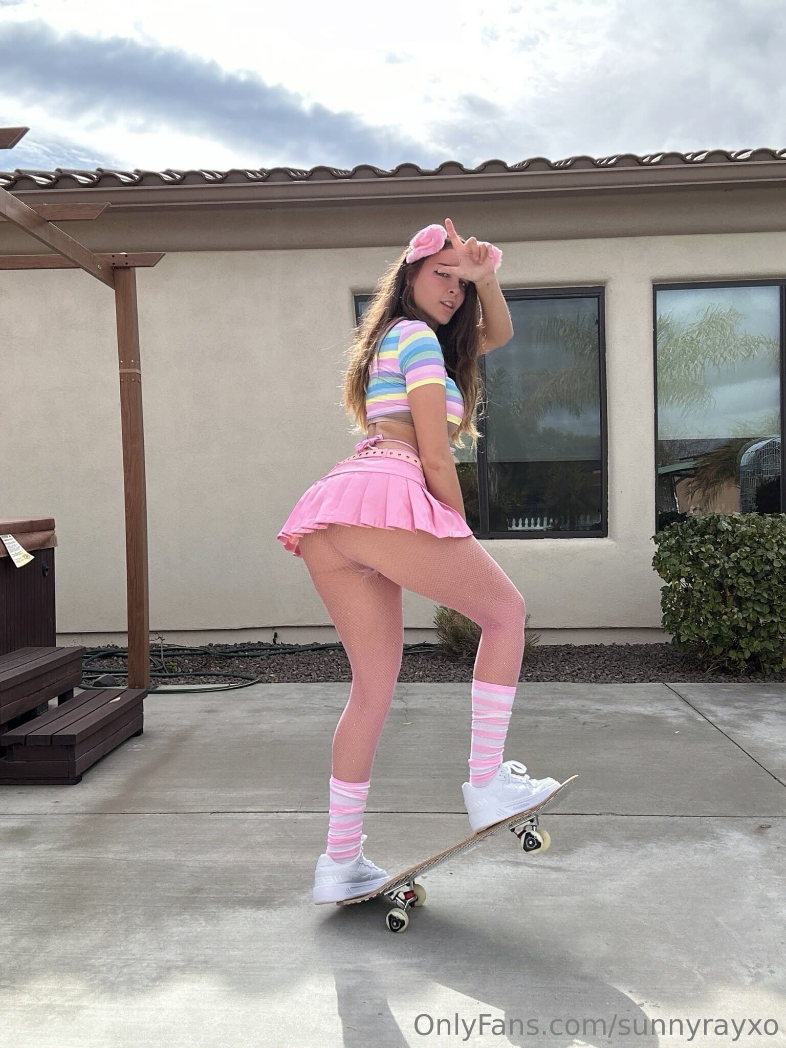 901974475