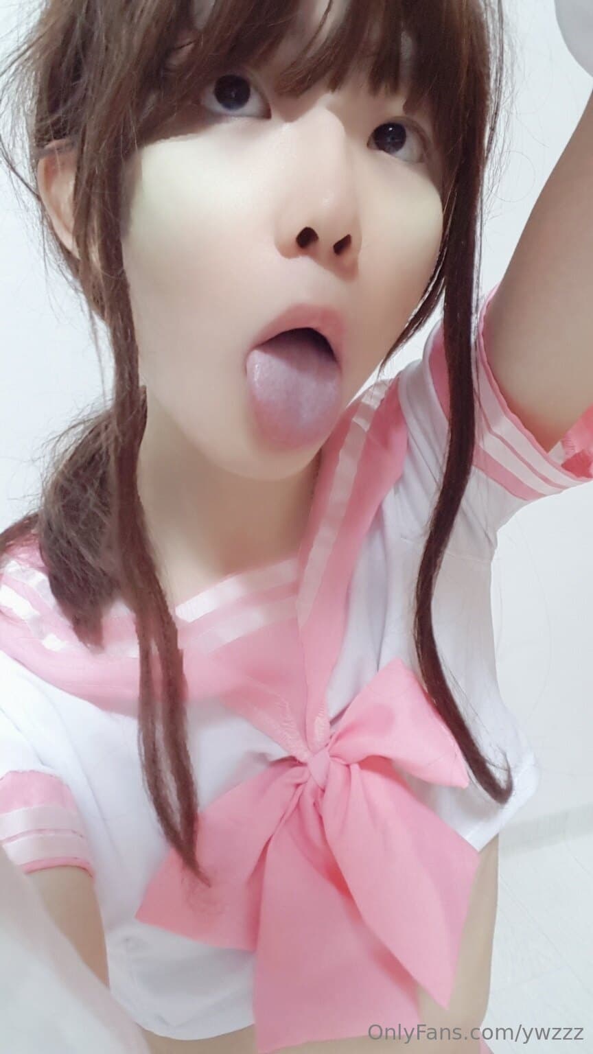 867846636